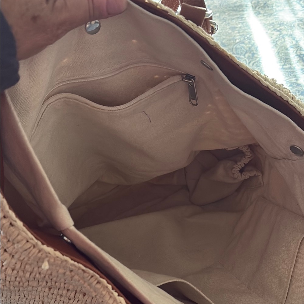 Duluth Trading Co. Elegant Brown and Cream Tote Bag - Picture 4 of 7